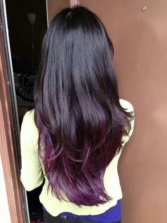 Moda capelli colorati castano punte viola